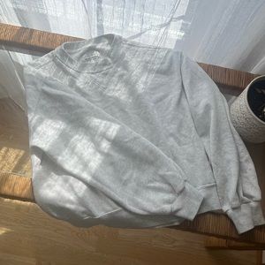 A&F crewneck sweatshirt